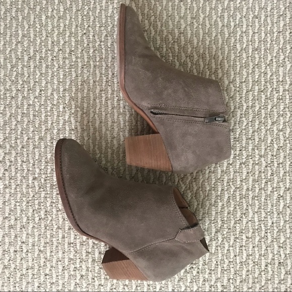 Madewell Billie Boot in suede - Picture 3 of 8
